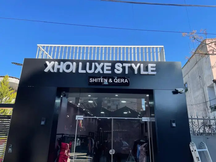 XHOI LUXE STYLE — projekt reklamues i realizuar nga Agolli Reklama