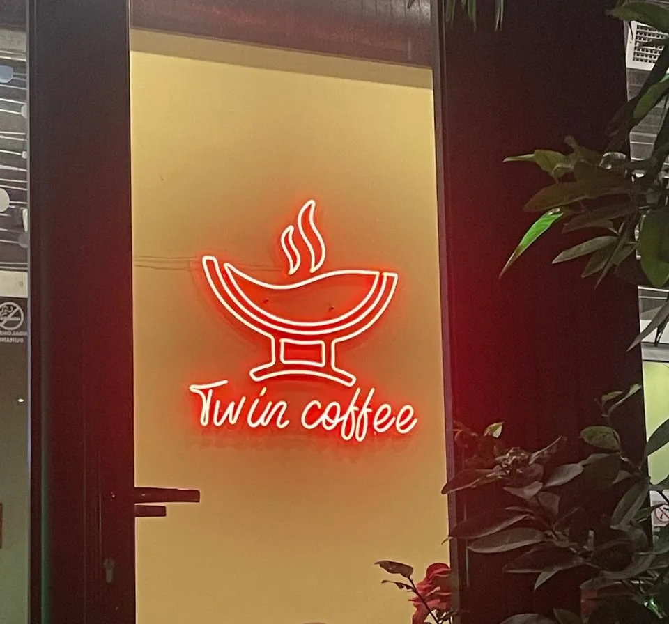 Twin Coffee, punim nga Agolli Reklama