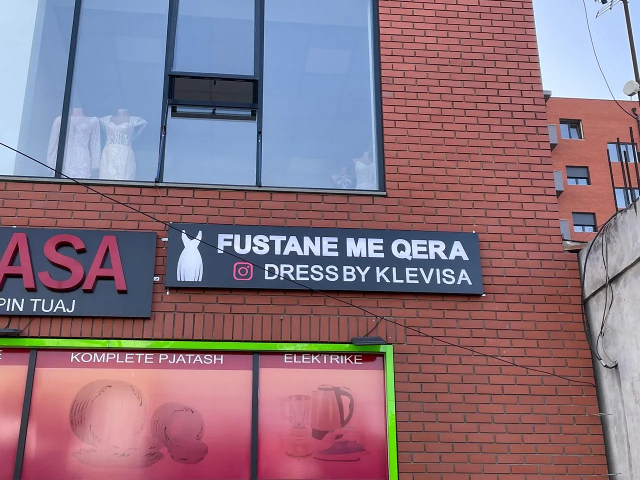 Tabela me Alukobond — Agolli Reklama